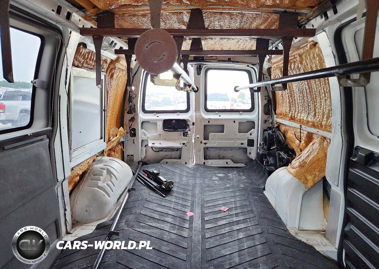 2009 Chevrolet Express G2500 Delivery Van VIN:1GCGG25C091172075 - 10