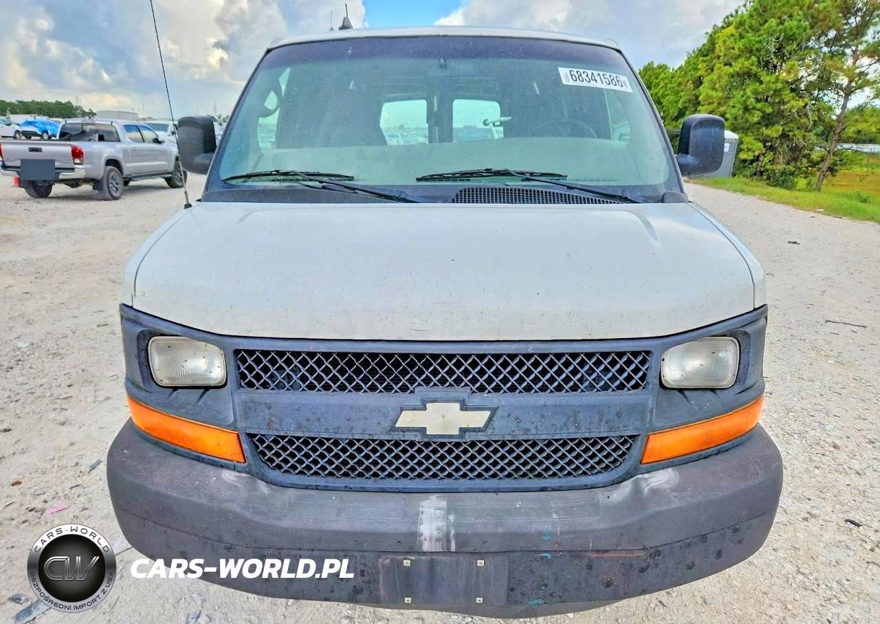 2009 Chevrolet Express G2500 Delivery Van VIN:1GCGG25C091172075 - 5