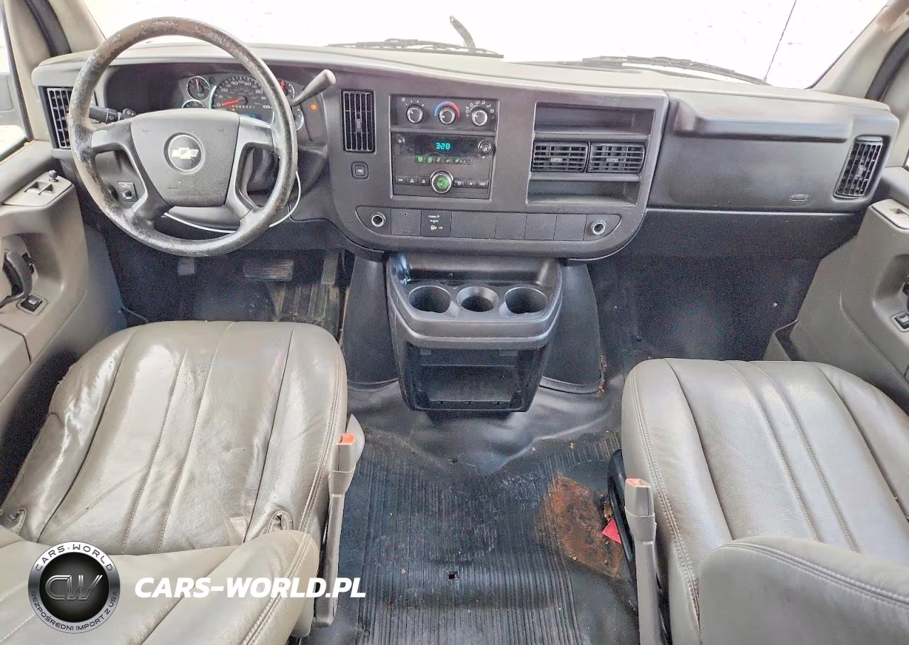 2009 Chevrolet Express G2500 Delivery Van VIN:1GCGG25C091172075 - 8