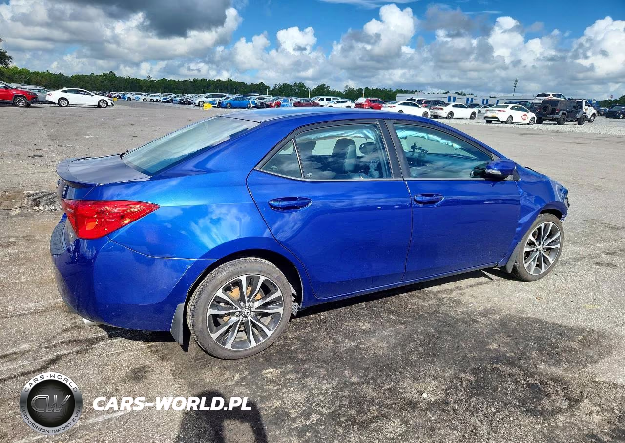 2019 Toyota Corolla Se VIN:2T1BURHE0KC127633 - 3