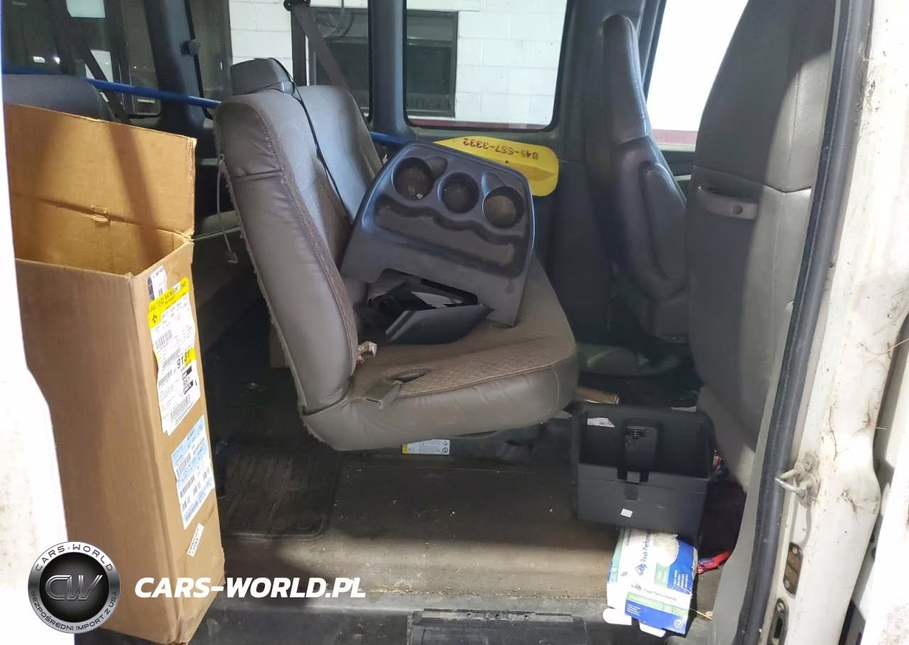 2009 Chevrolet Express G3500 VIN:1GAHG35K991176121 - 11