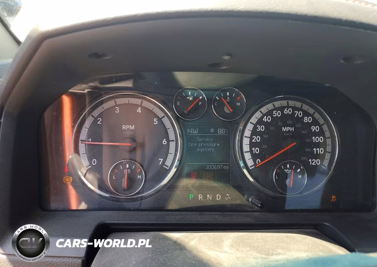 2010 Dodge Ram 1500 VIN:1D7RV1CT0AS125189 - 9