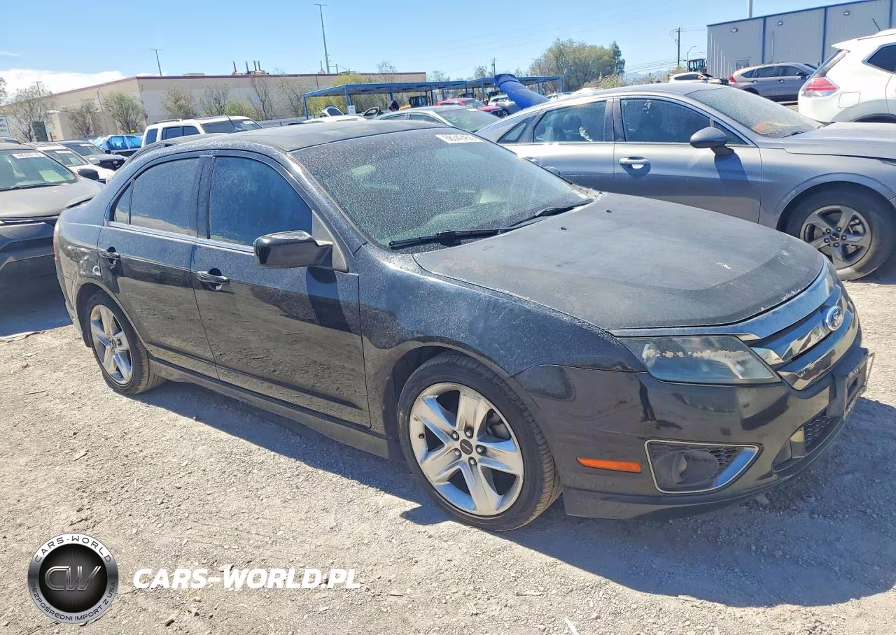2012 Ford Fusion Sport VIN:3FAHP0KC4CR176808 - 4