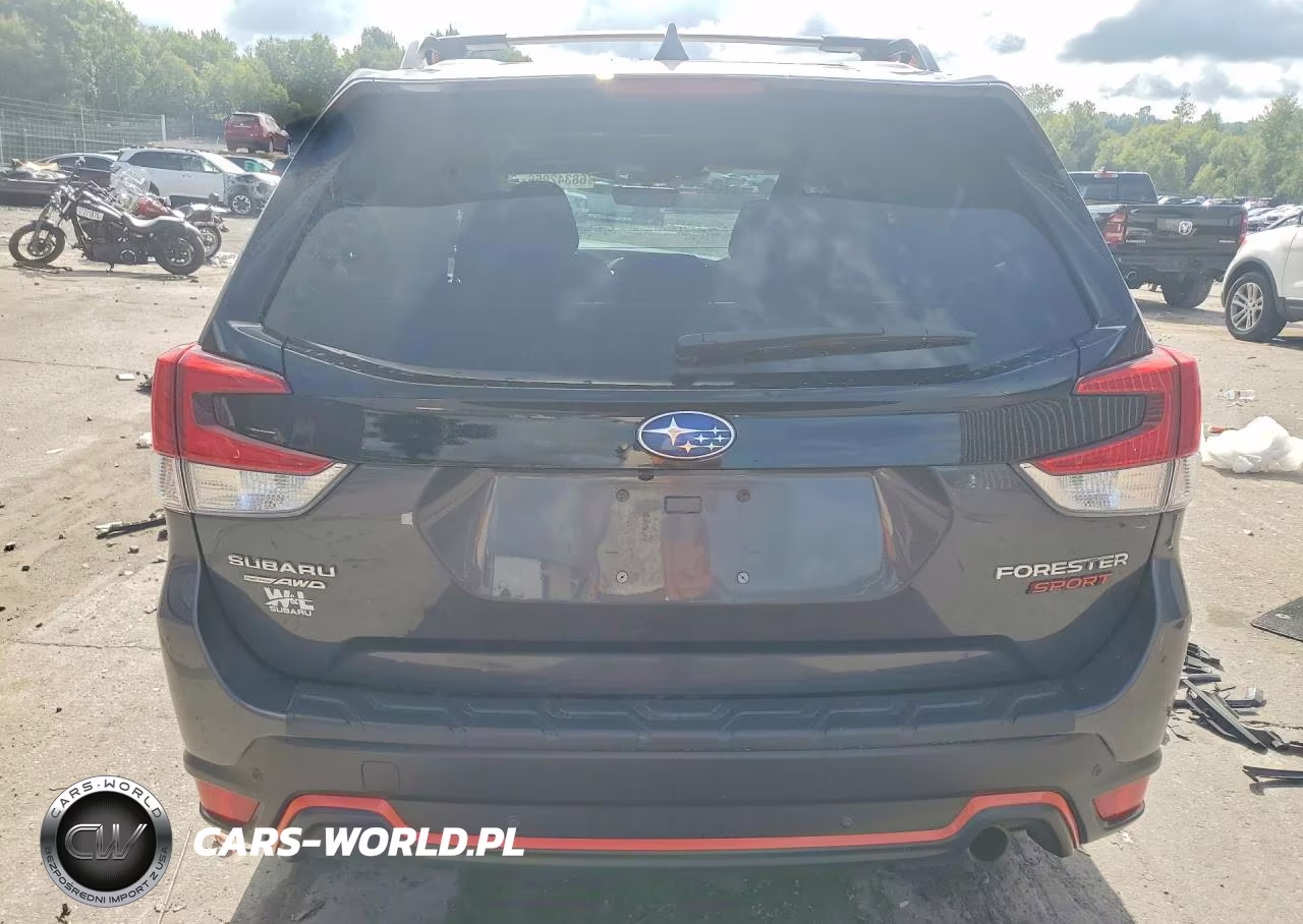 2022 Subaru Forester Sport VIN:JF2SKAJC7NH424318 - 6