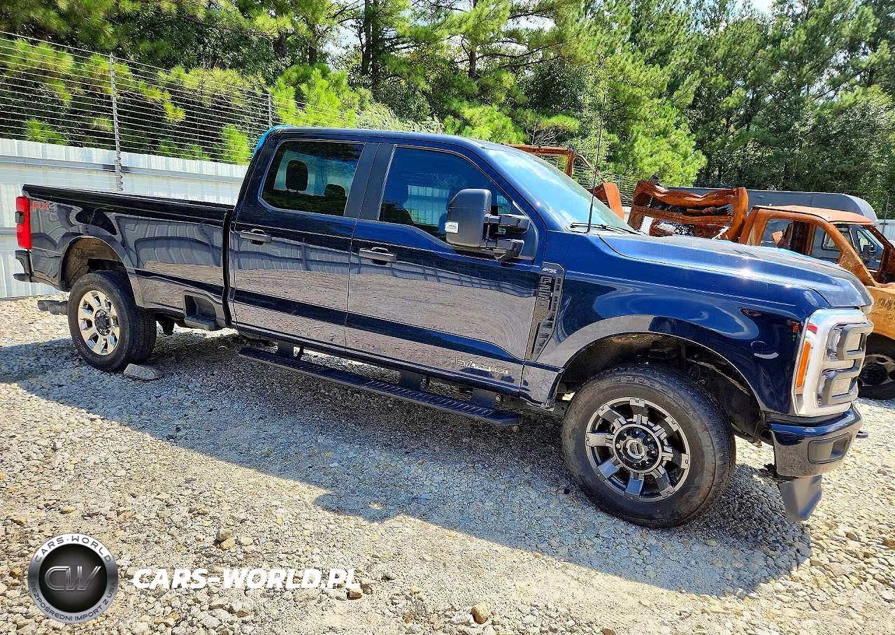 2023 Ford F250 Super Duty VIN:1FT8W2BT0PED80443 - 4