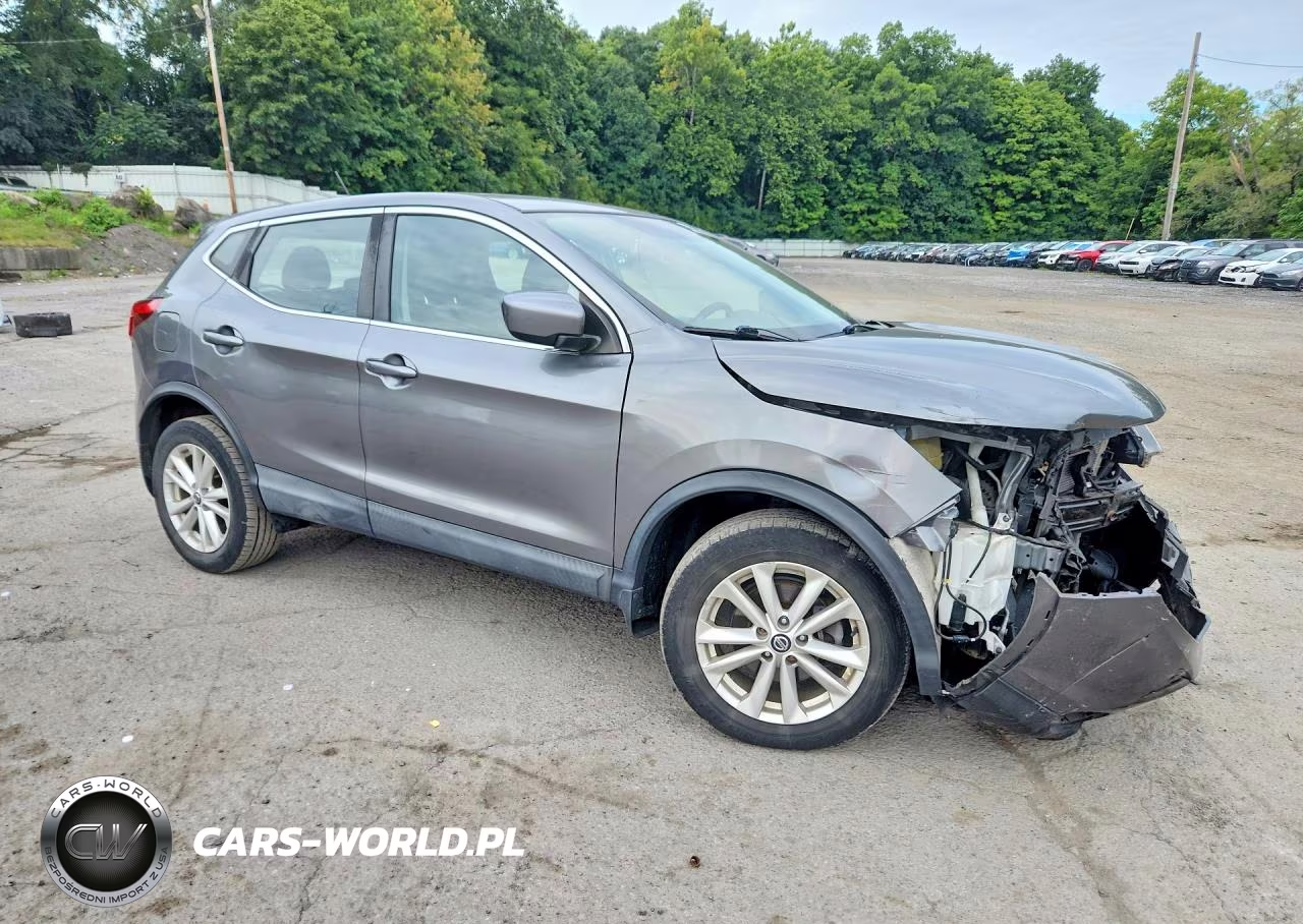 2019 Nissan Rogue Sport S VIN:JN1BJ1CRXKW631010 - 4