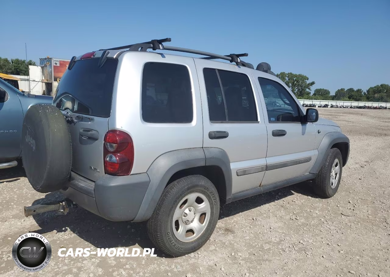 2006 Jeep Liberty Sport VIN:1J4GL48K06W246906 - 3