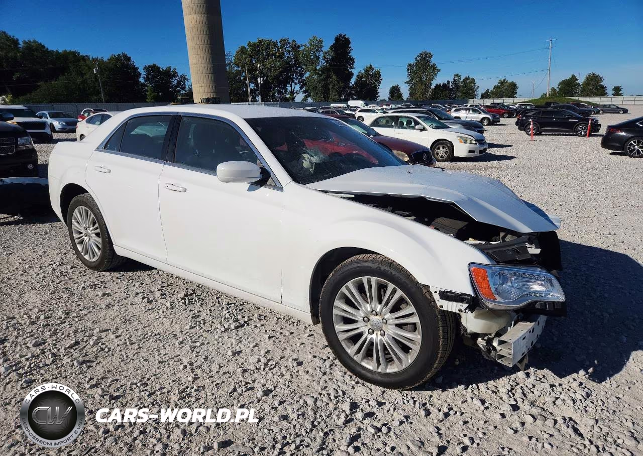 2014 Chrysler 300 VIN:2C3CCARG1EH328061 - 4