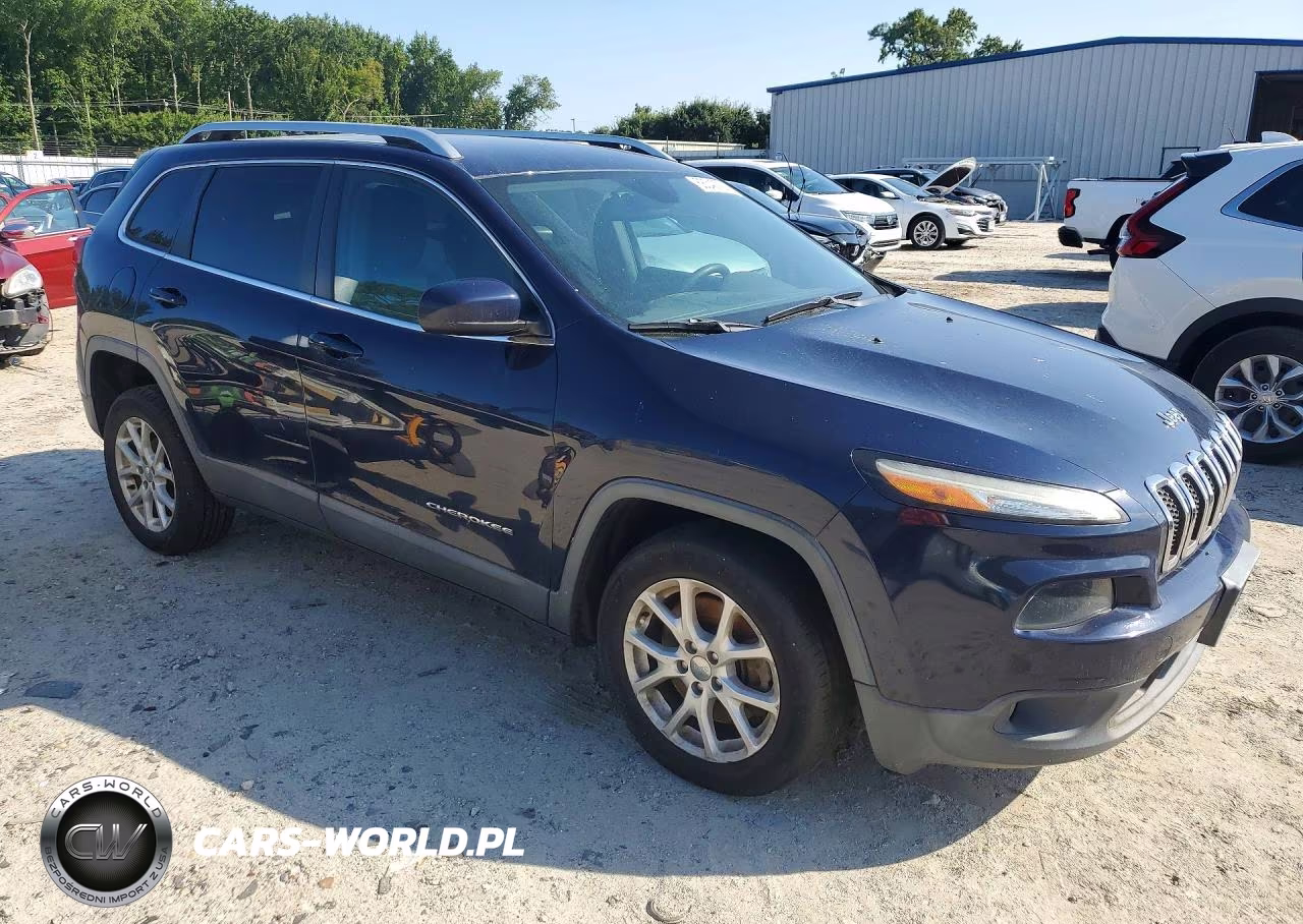 2014 Jeep Cherokee Latitude VIN:1C4PJLCB3EW148318 - 4