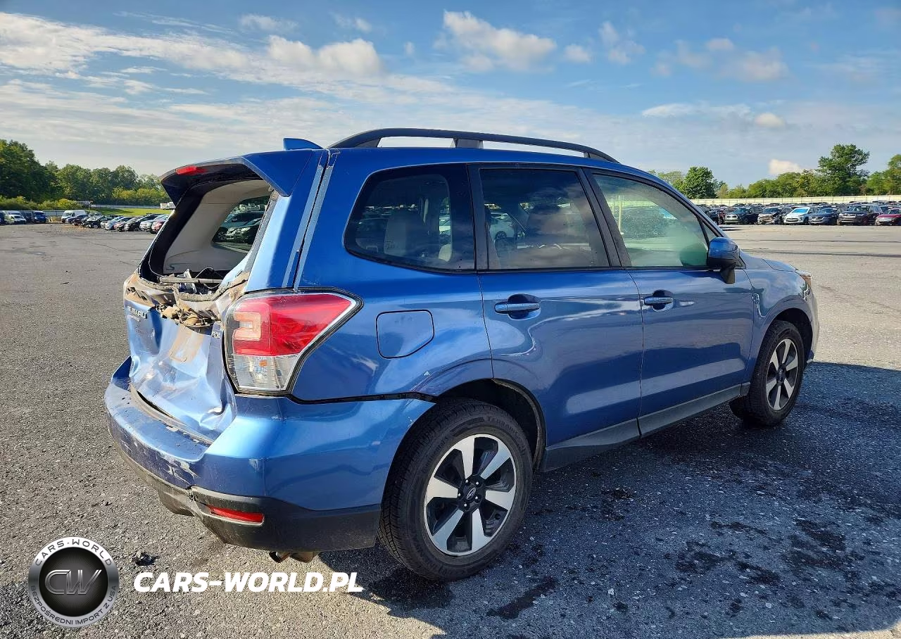 2018 Subaru Forester 2.5I Premium VIN:JF2SJAECXJH574091 - 3