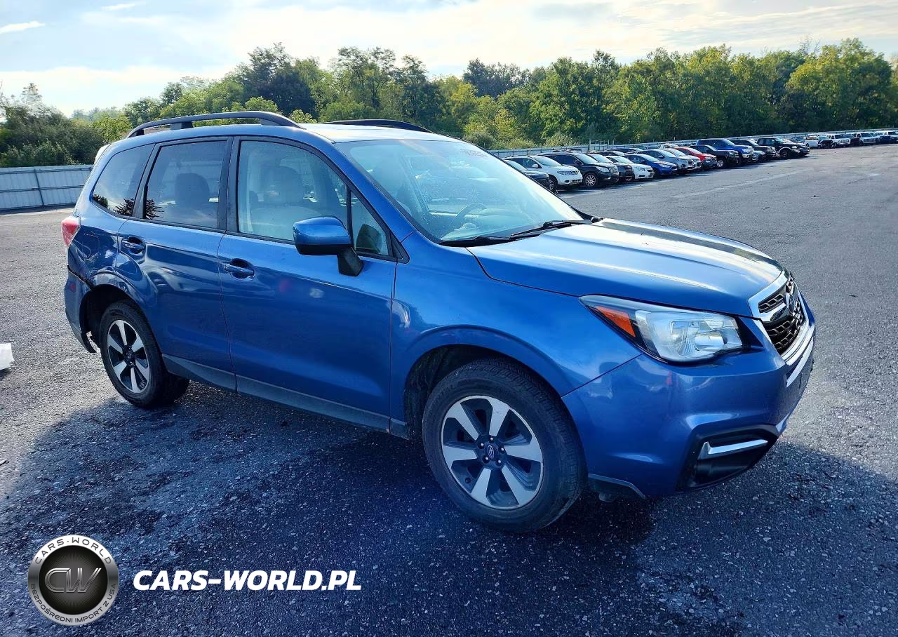 2018 Subaru Forester 2.5I Premium VIN:JF2SJAECXJH574091 - 4