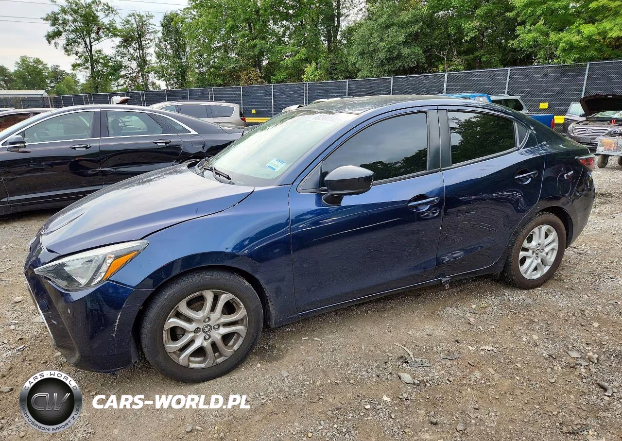 2017 Toyota Yaris Ia Base