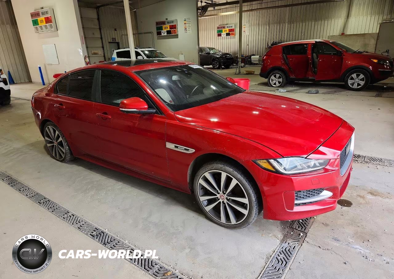 2017 Jaguar Xe R - Sport VIN:SAJAL4BV8HA949623 - 4
