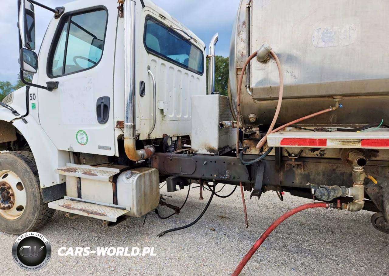2005 Freightliner M2 106 Medium Duty VIN:1FUBCYDC75HU09052 - 12