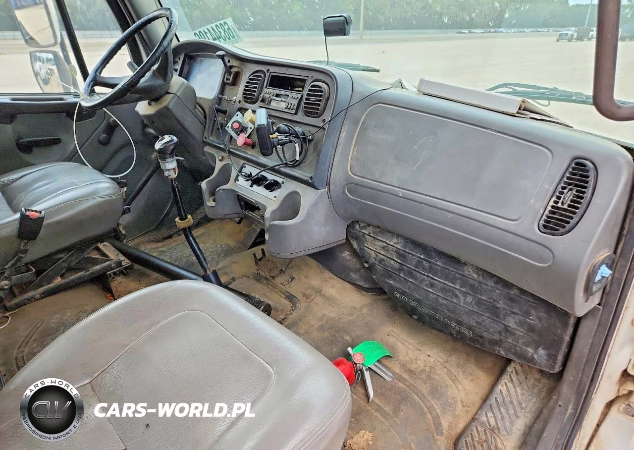 2005 Freightliner M2 106 Medium Duty VIN:1FUBCYDC75HU09052 - 8