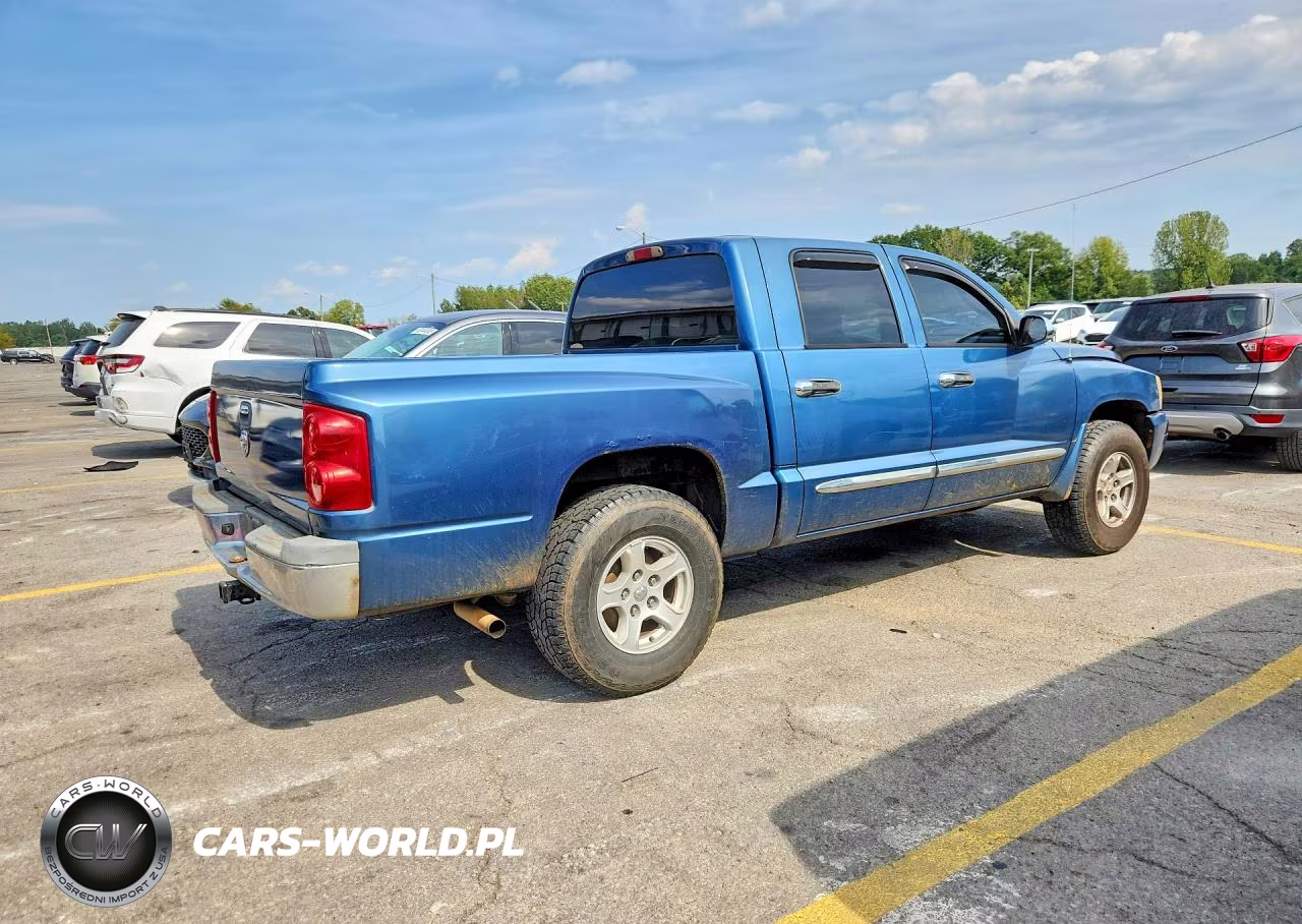 2005 Dodge Dakota Quad Laramie VIN:1D7HE58N55S223072 - 3