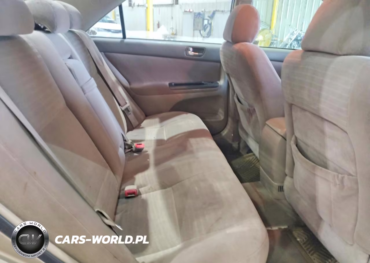 2005 Toyota Camry Le VIN:4T1BE30KX5U941450 - 10