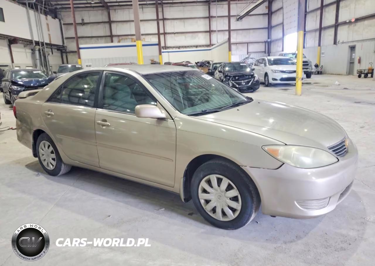 2005 Toyota Camry Le VIN:4T1BE30KX5U941450 - 4