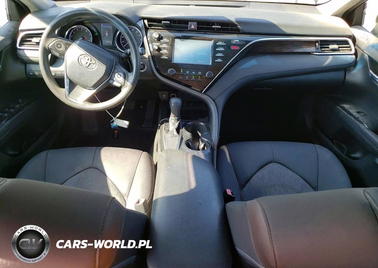 2018 Toyota Camry Le VIN:4T1B11HK6JU077284 - 8