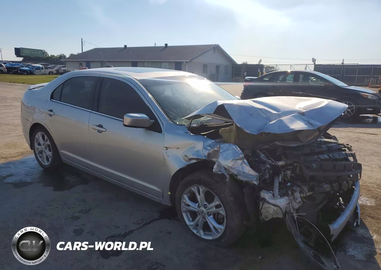 2012 Ford Fusion Se VIN:3FAHP0HA3CR267624 - 4