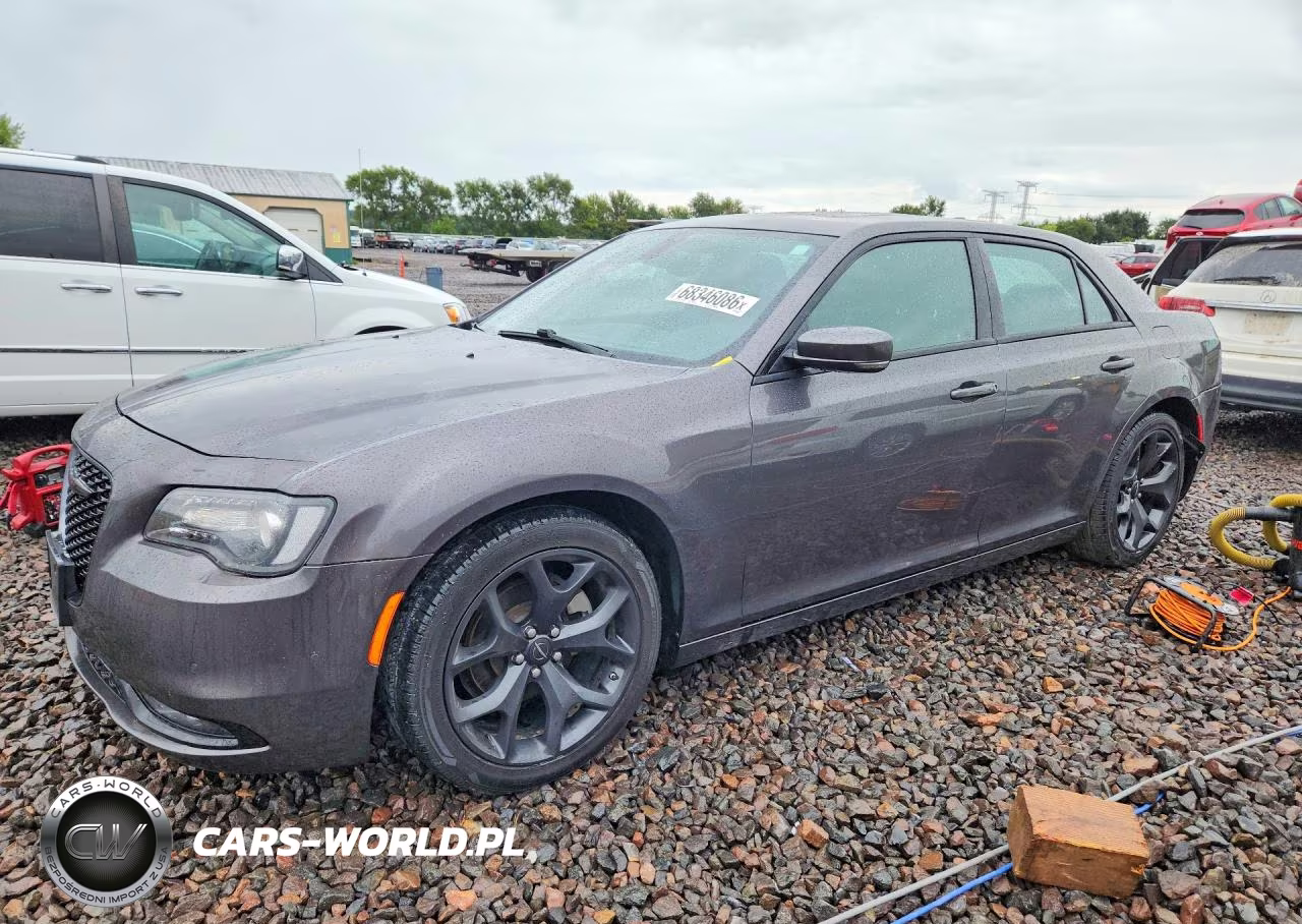 2023 Chrysler 300 S VIN:2C3CCABGXPH679662 - 1