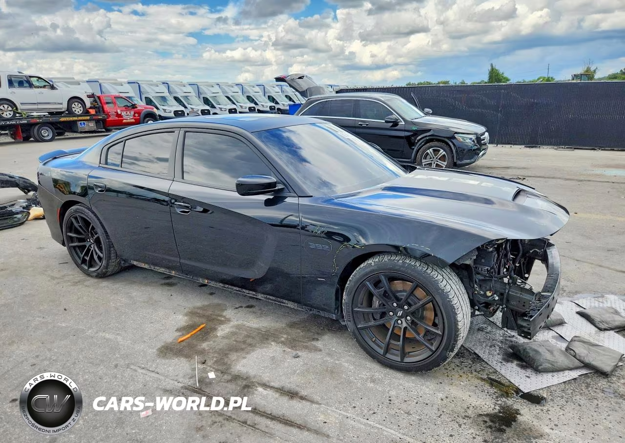 2023 Dodge Charger Scat Pack VIN:2C3CDXGJ9PH598527 - 4