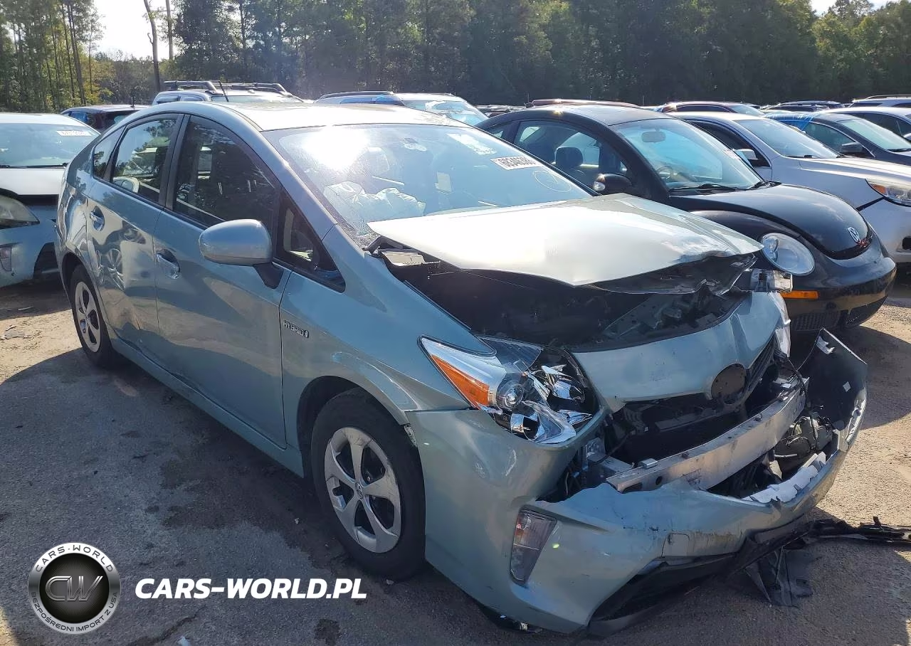 2014 Toyota Prius Three VIN:JTDKN3DU8E1818439 - 4