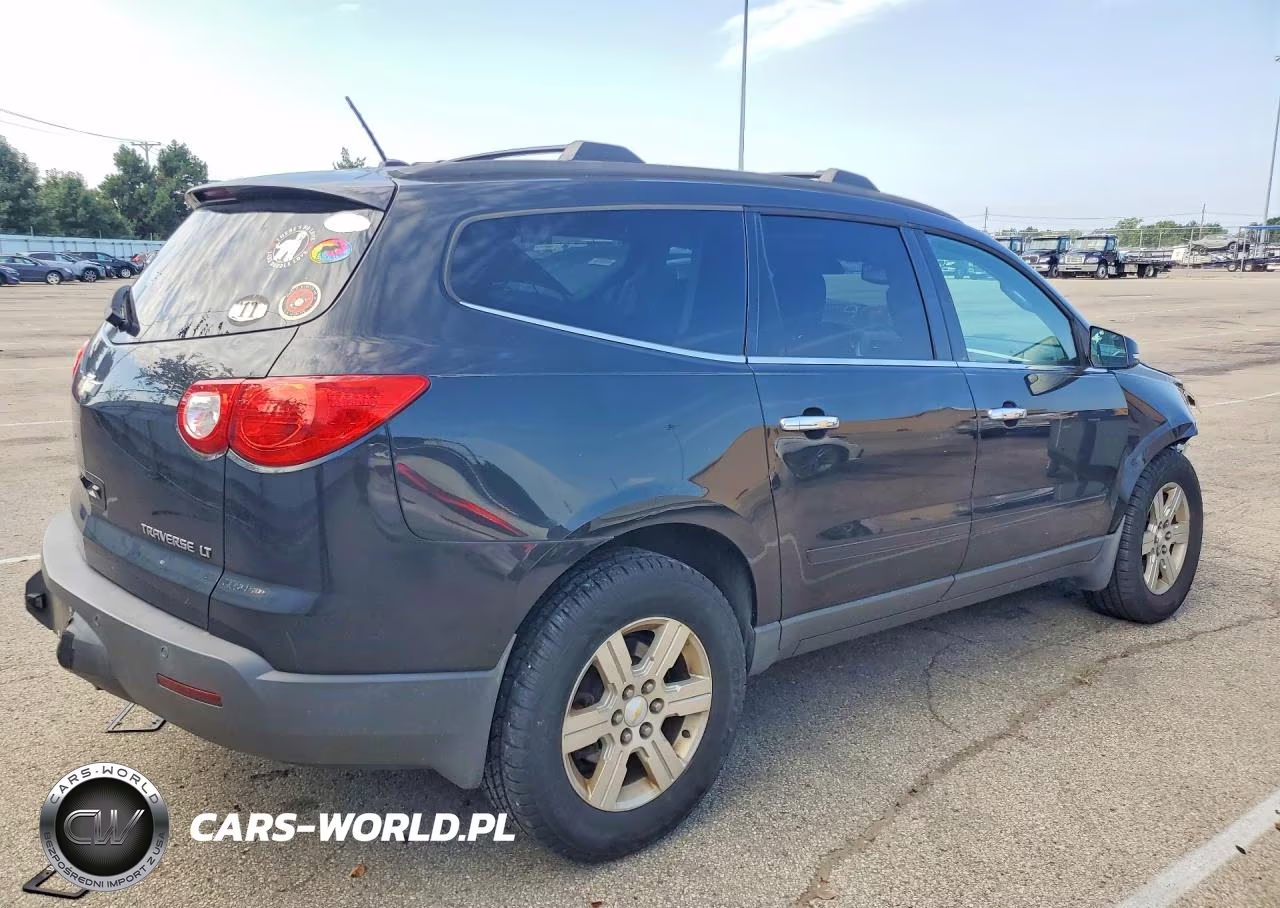 2011 Chevrolet Traverse Lt VIN:1GNKRGED1BJ210114 - 3