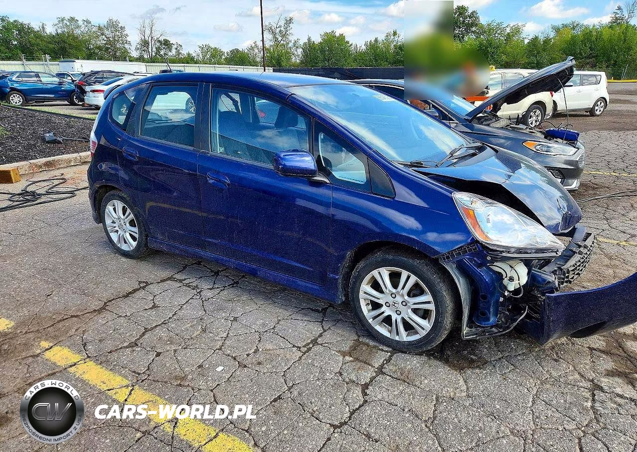 2009 Honda Fit Sport VIN:JHMGE88439S002881 - 4