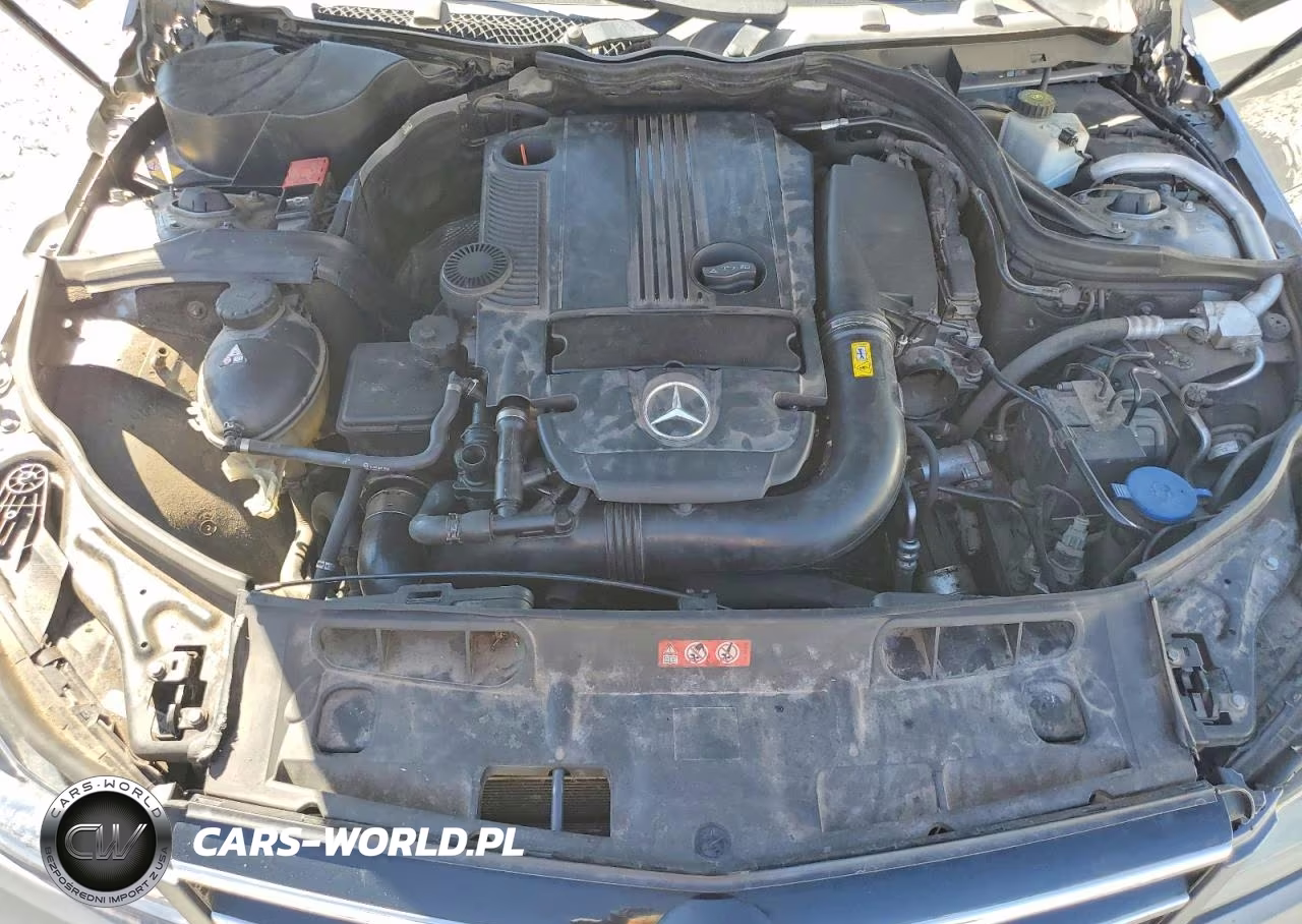 2014 Mercedes-Benz C 250 VIN:WDDGF4HB0EA968035 - 11