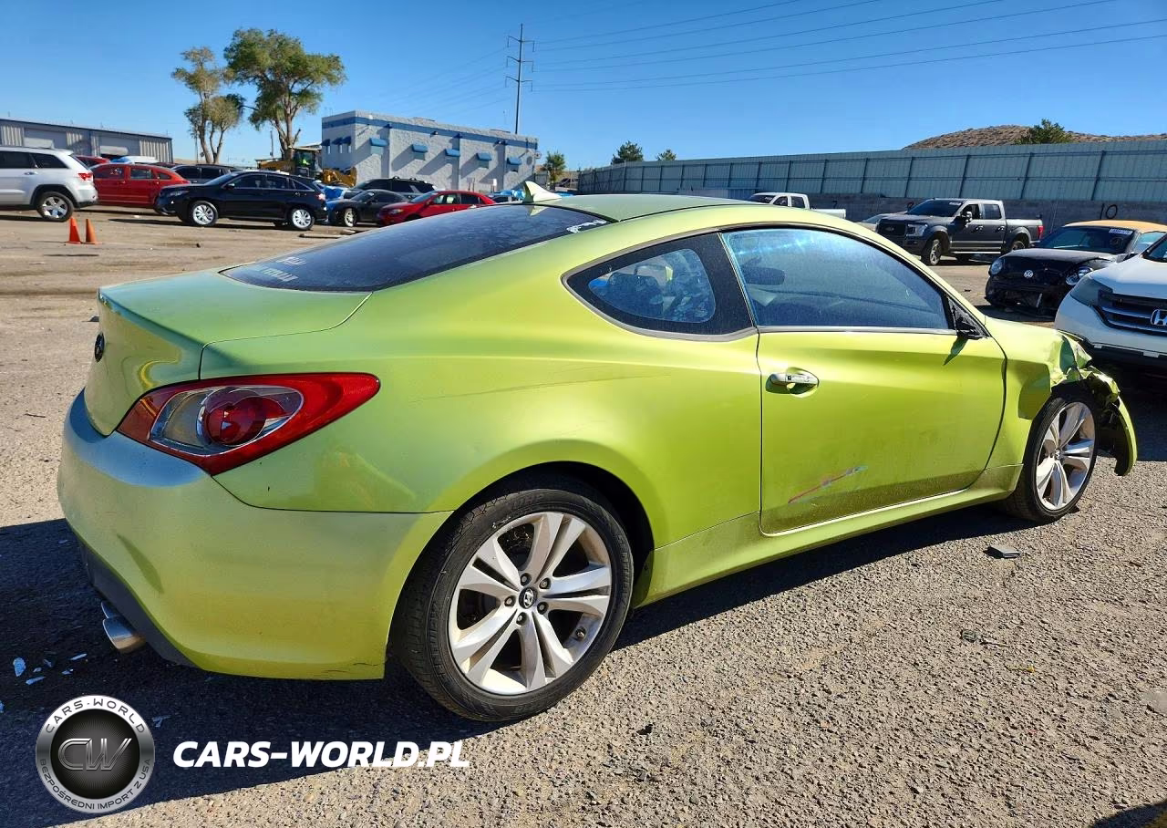 2010 Hyundai Genesis Coupe 2.0T Premium VIN:KMHHT6KD2AU004618 - 3