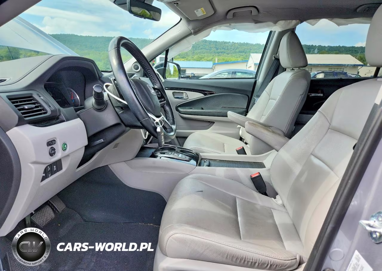 2021 Honda Pilot Touring VIN:5FNYF6H90MB048564 - 7