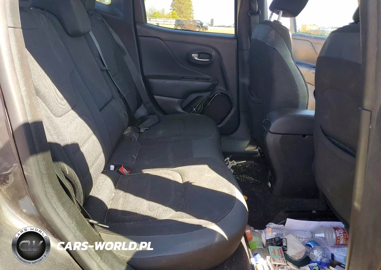 2017 Jeep Renegade Latitude VIN:ZACCJABBXHPG42178 - 10
