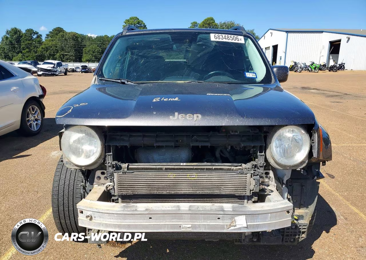 2017 Jeep Renegade Latitude VIN:ZACCJABBXHPG42178 - 5