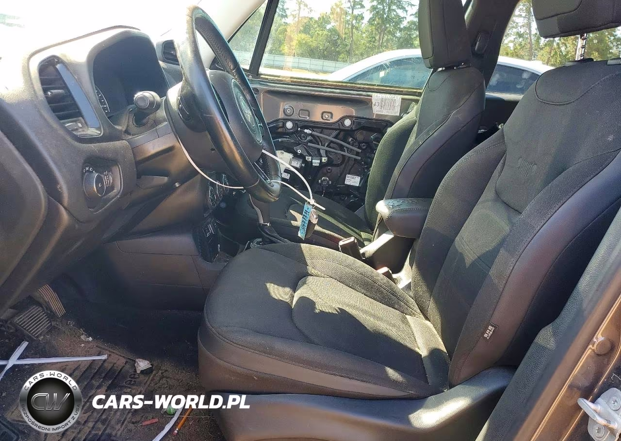 2017 Jeep Renegade Latitude VIN:ZACCJABBXHPG42178 - 7