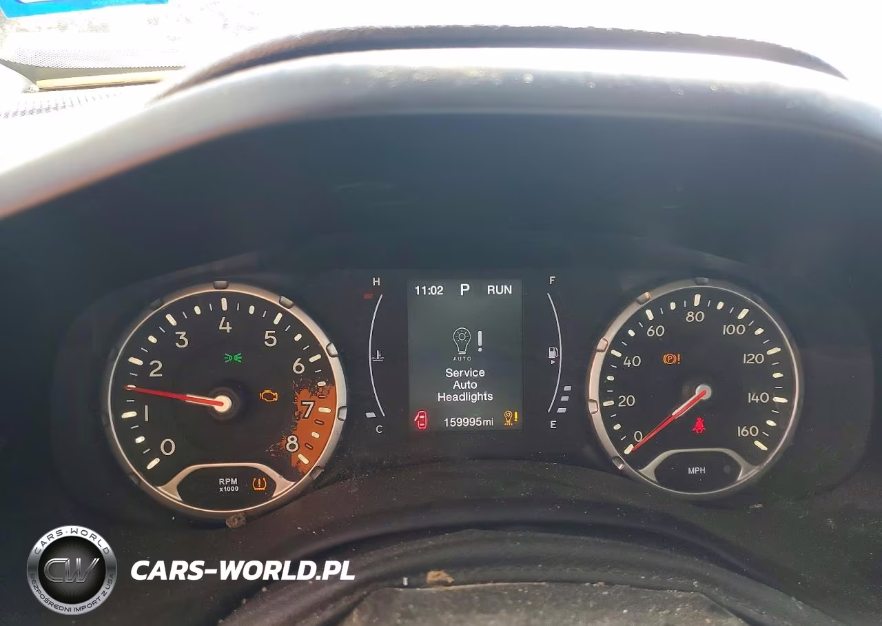 2017 Jeep Renegade Latitude VIN:ZACCJABBXHPG42178 - 9