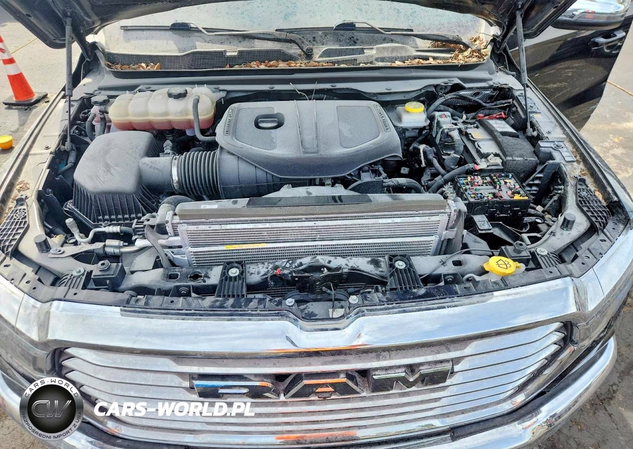 2025 Ram 1500 VIN:1C6RREJP9SN721422 - 11