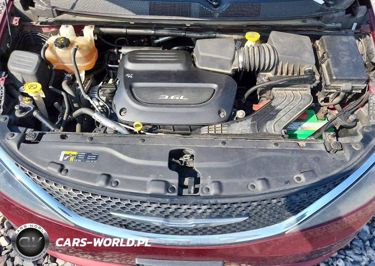 2017 Chrysler Pacifica Touring VIN:2C4RC1DG2HR708554 - 12