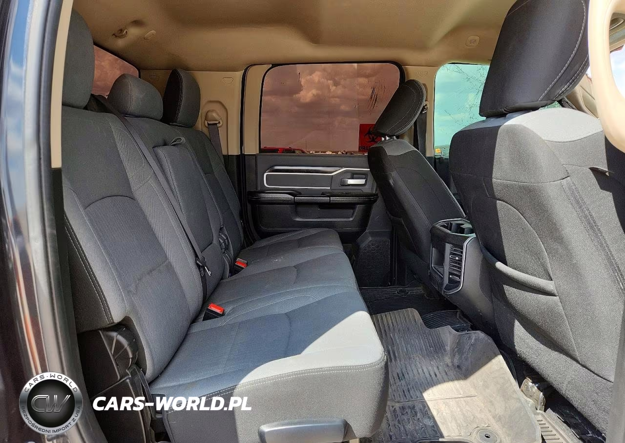 2019 Ram 3500 Big Horn VIN:3C63RRLL6KG543145 - 10