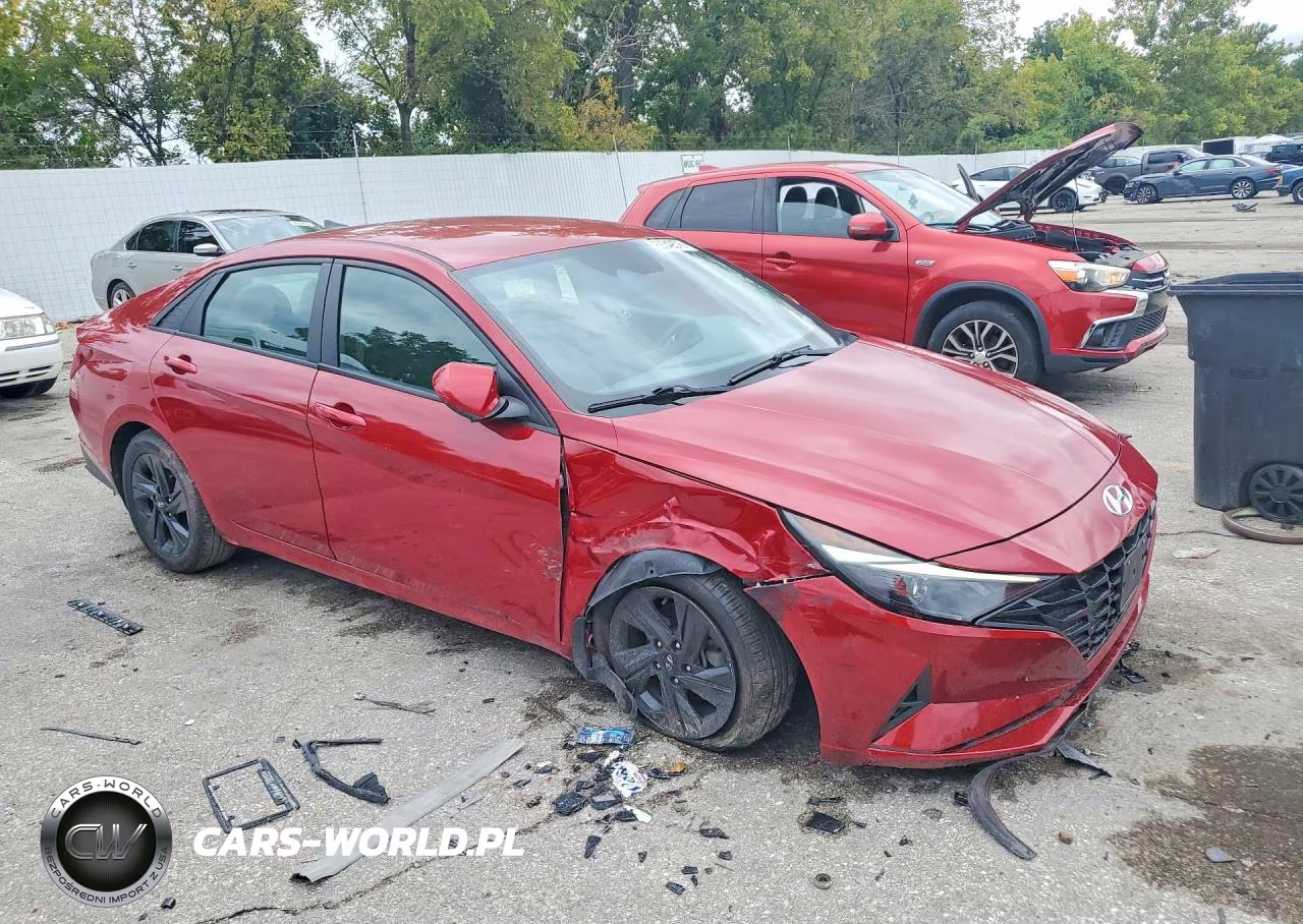 2022 Hyundai Elantra Sel VIN:KMHLM4AG5NU321838 - 4