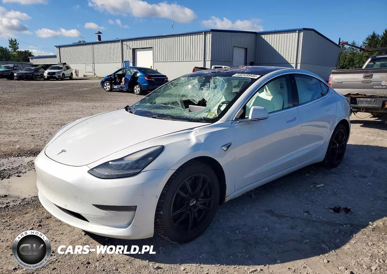 2018 Tesla Model 3 – zdjęcie 1 z 12