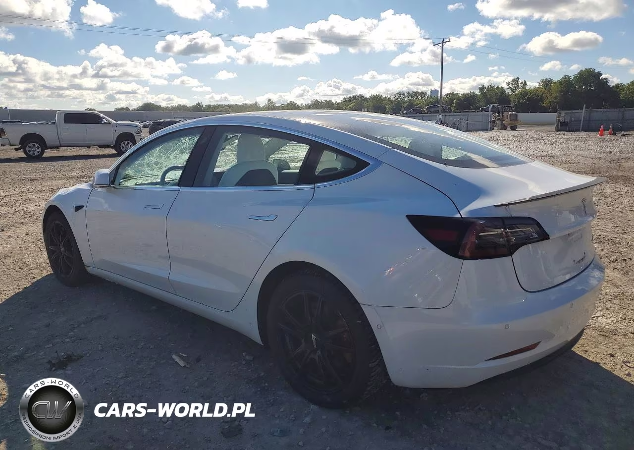 2018 Tesla Model 3 VIN:5YJ3E1EB2JF074666 - 2