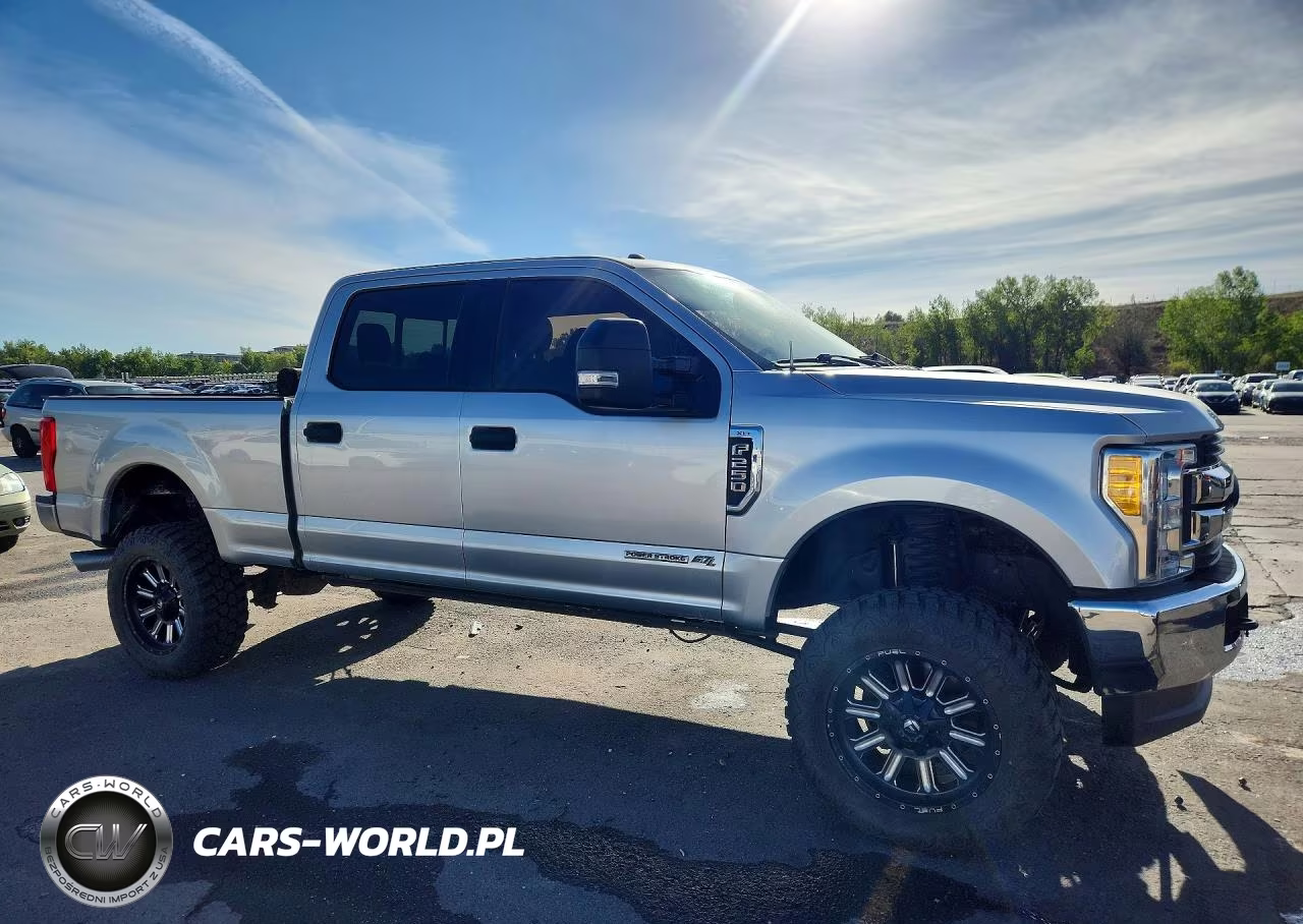 2017 Ford F250 Super Duty VIN:1FT7W2BT6HED52658 - 4
