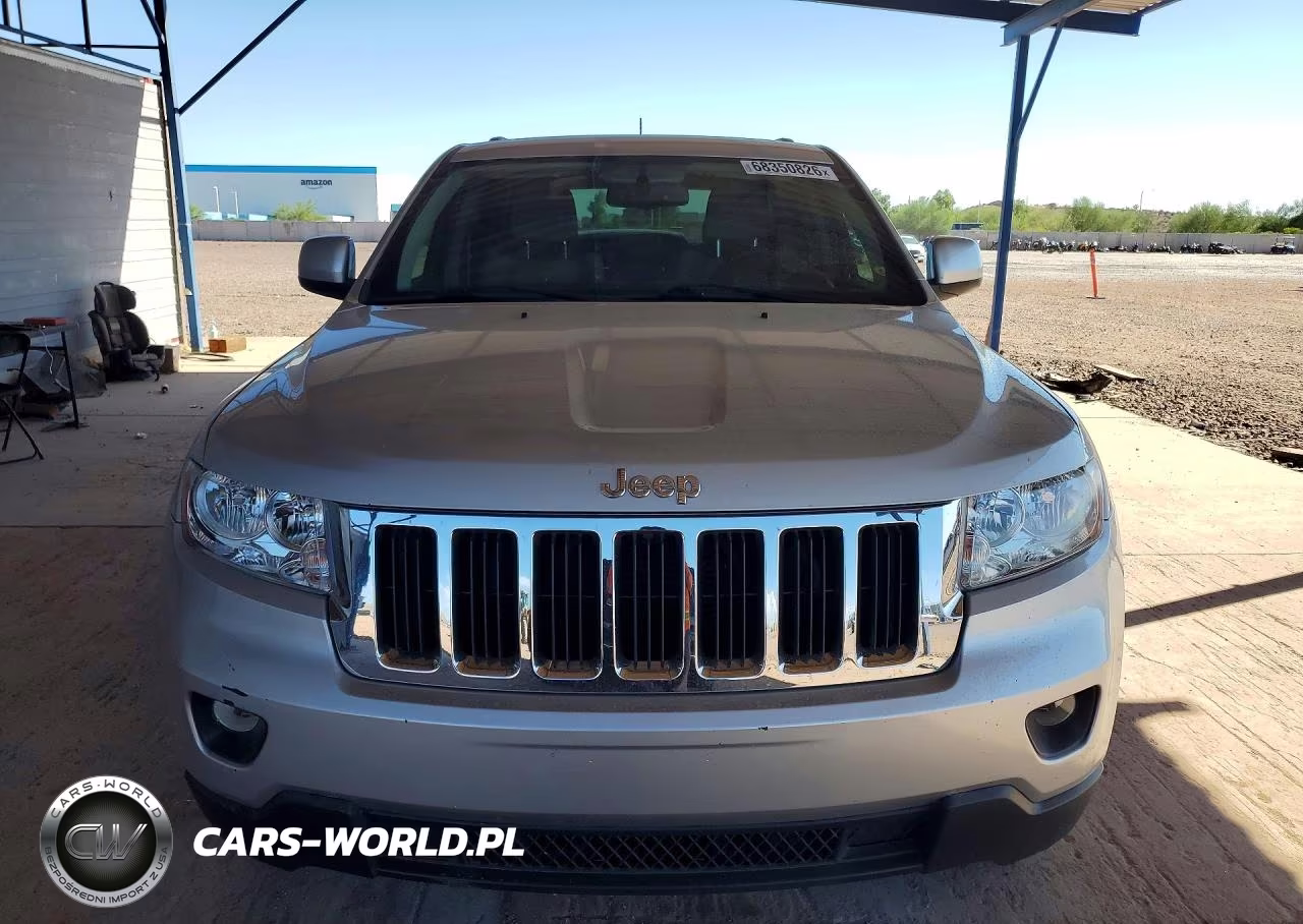 2013 Jeep Grand Cherokee Laredo VIN:1C4RJEAG3DC636879 - 5