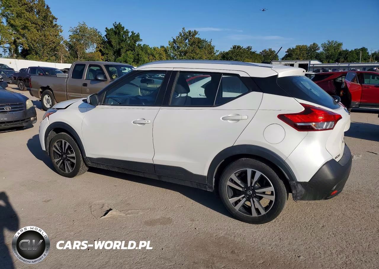 2019 Nissan Kicks Sv VIN:3N1CP5CU6KL565530 - 2