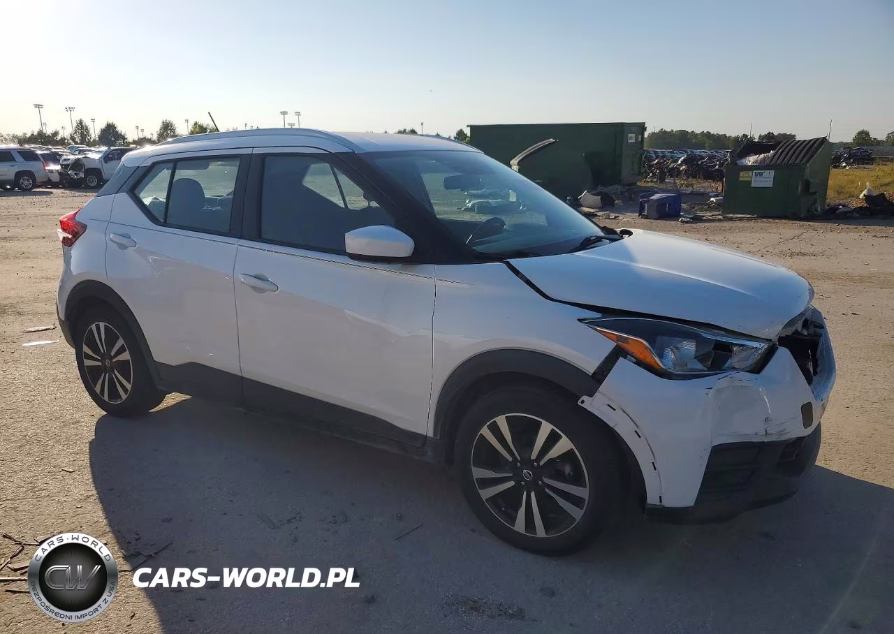 2019 Nissan Kicks Sv VIN:3N1CP5CU6KL565530 - 4