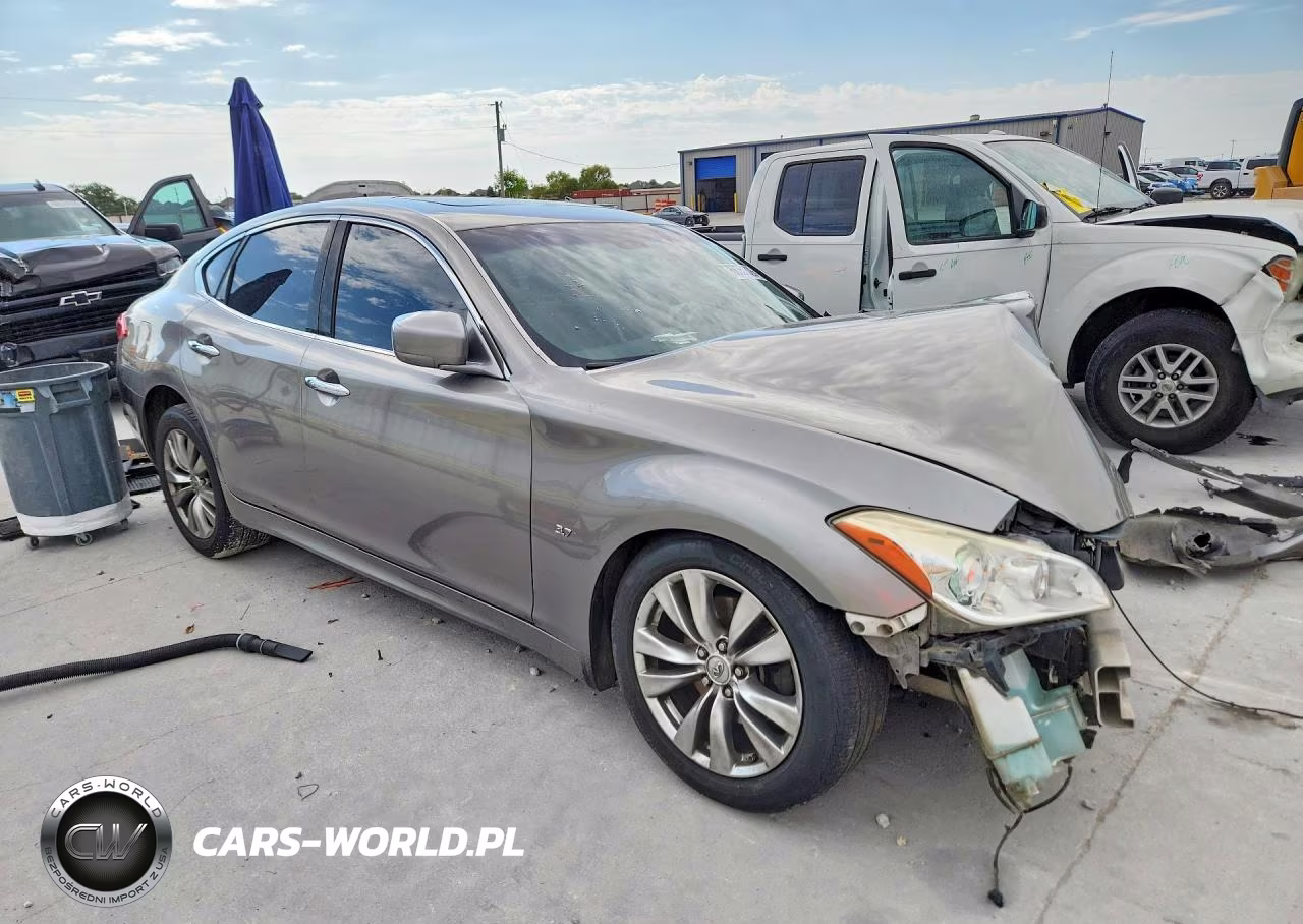 2014 Infiniti Q70 3.7 VIN:JN1BY1APXEM260525 - 4
