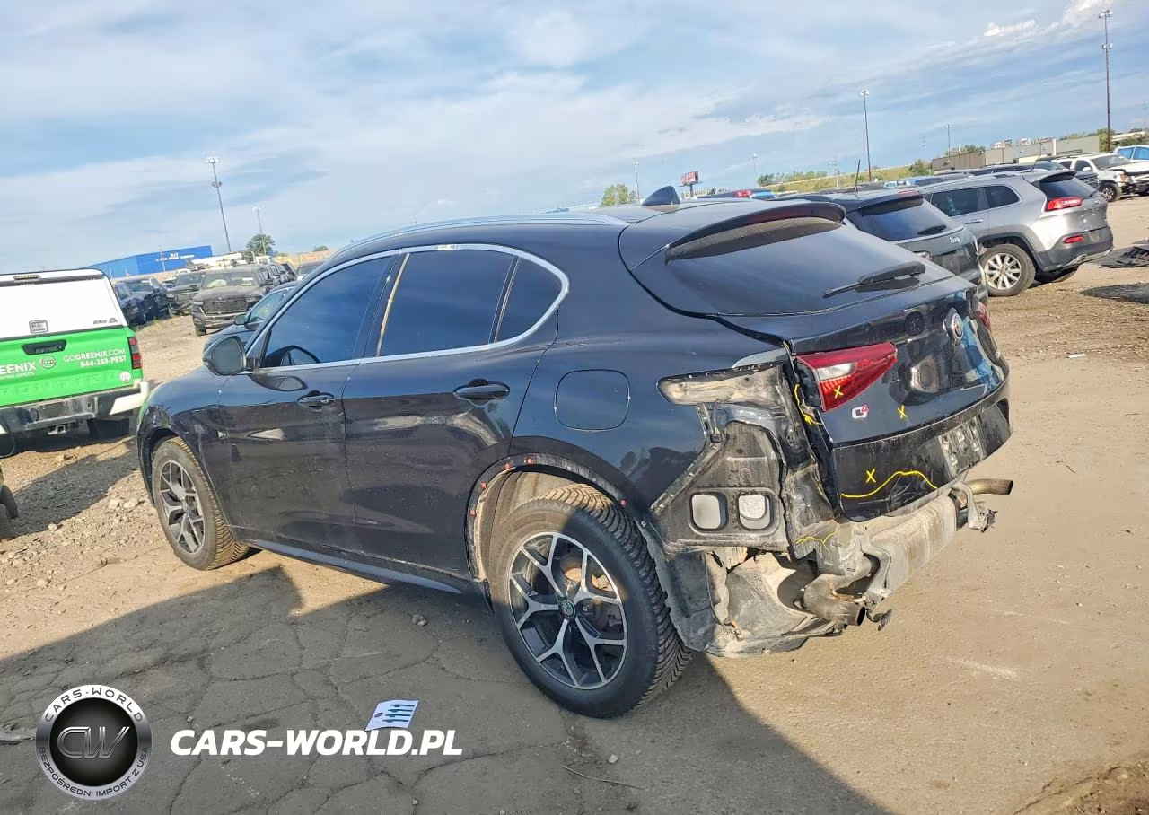 2021 Alfa Romeo Stelvio Ti VIN:ZASPAKBN6M7D18595 - 2