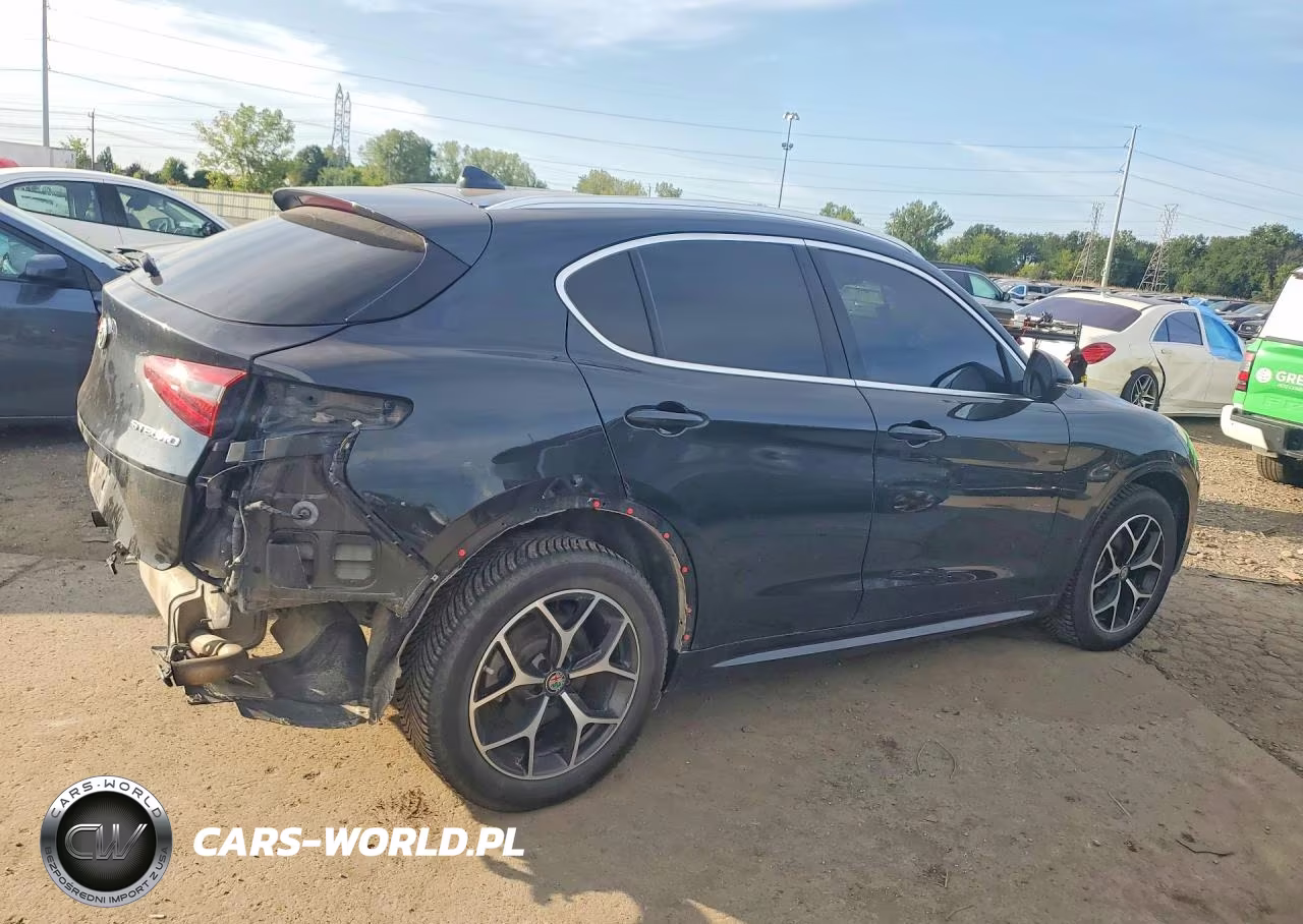 2021 Alfa Romeo Stelvio Ti VIN:ZASPAKBN6M7D18595 - 3