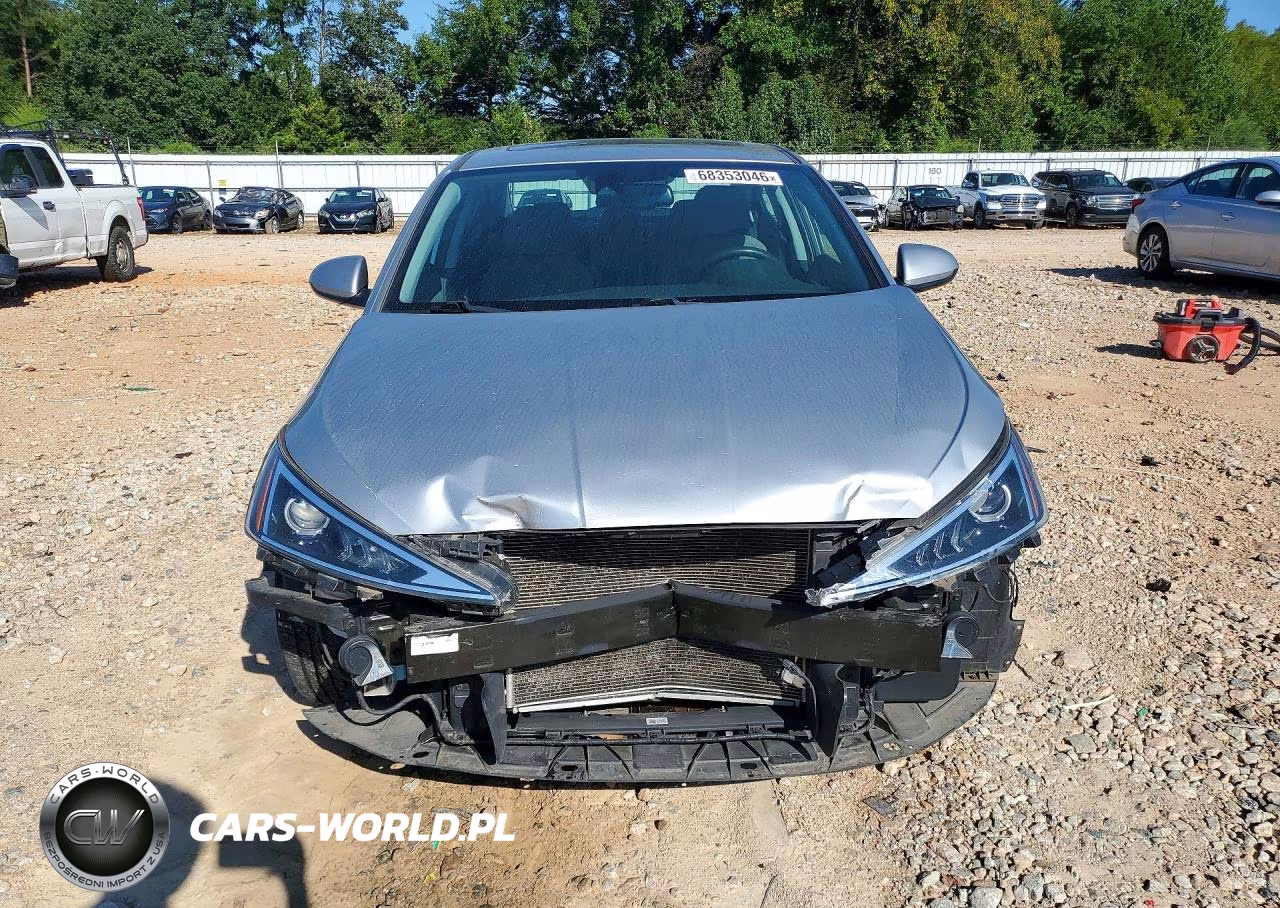 2020 Hyundai Elantra Value Edition VIN:5NPD84LFXLH584531 - 5